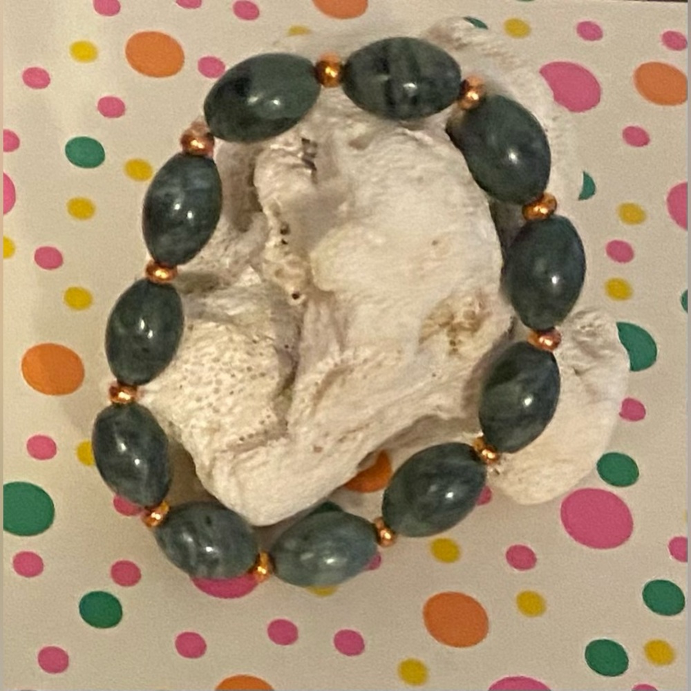 NEW Genuine Green Rhodonite crystal bracelet